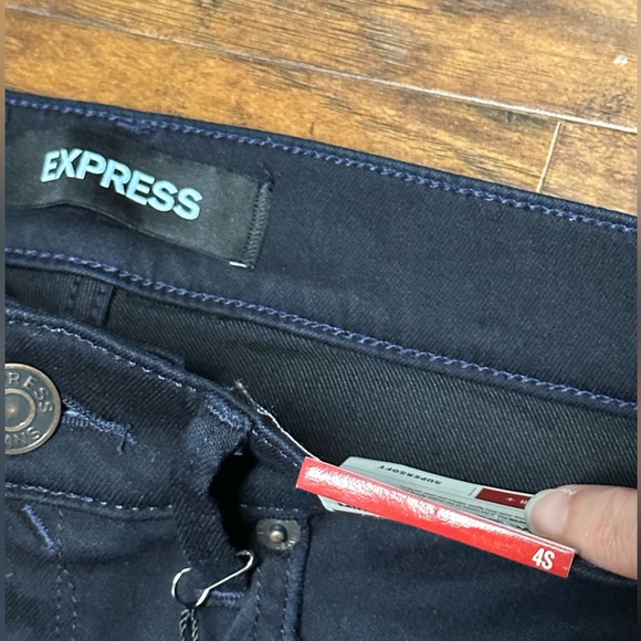 ✨Express MidRise Stretch Supersoft Bell Flare Jean NWT - Picture 4 of 12